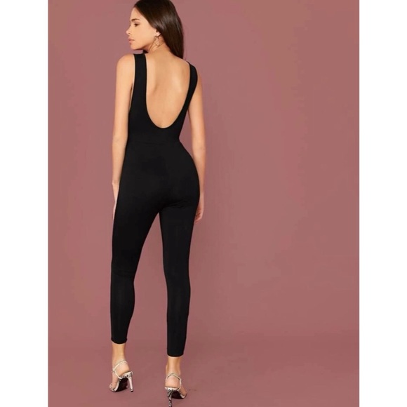 SHEIN Solid Open-Back Dropped Armhole Jumpsuit - Picture 3 of 6